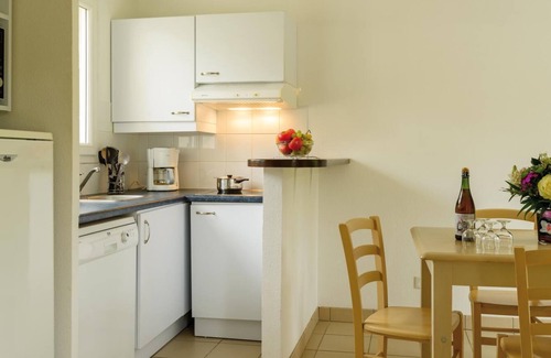 Crozon House | Swimming pool, terrace, parking, tv, 43m², Crozon-Morgat