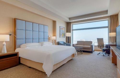 Al Muraqqabat Hotel | Swissôtel Al Ghurair Dubai - Deira & Creek