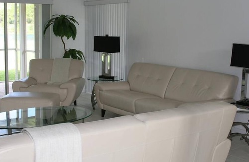 Clermont House | SWISS 15 - Lake Stephanie