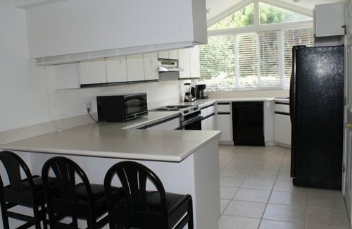 Clermont House | SWISS 15 - Lake Stephanie