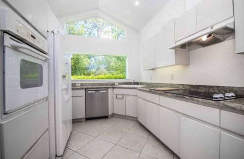 Clermont House | SWISS 31 - Golf Course