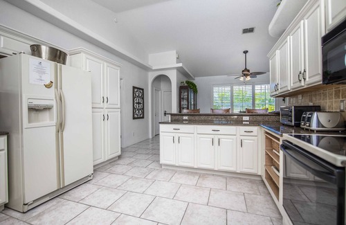 Groveland House | SWISS 56 - Lake Denise