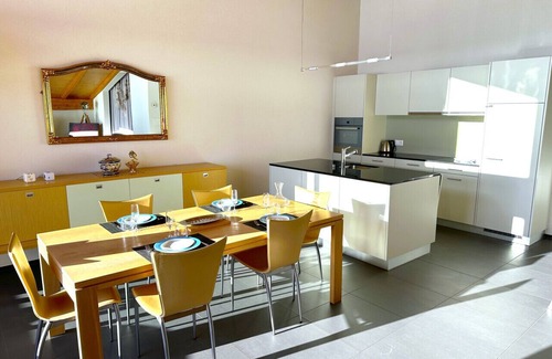 Goldiwil Apartment | SwissHut Stunning Views Alps & Lake - Apart. Aelenbach