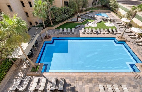 Al Muraqqabat Apartment | Swissotel Living Al Ghurair