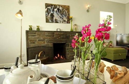Criccieth House | Swn Y Gwynt
