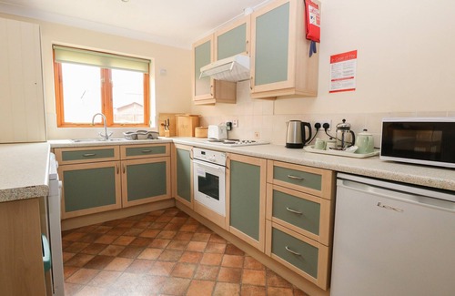 Wood Norton Cottage | SYCAMORE, family friendly, with a garden in Wood Norton