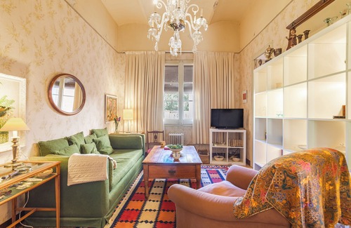 Sant Hilari Sacalm Apartment | 'Tía Angelina' Neo-Renaissance Apartment