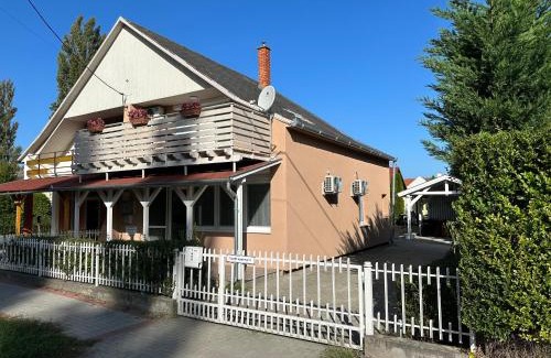 Balatonfenyves House | TópART Apartman C