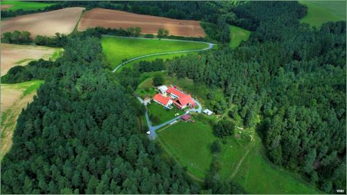 Kdousov House | Tříletý Mlýn