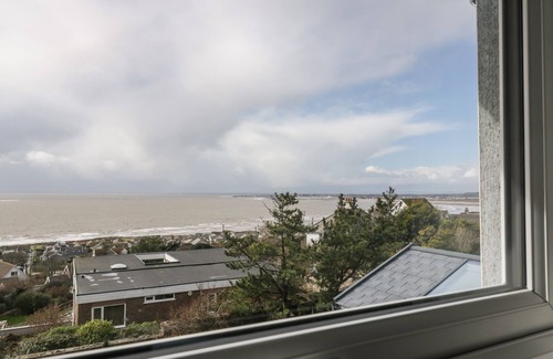 Ogmore-by-Sea Cottage | Tŷ Glas