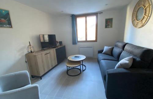 Chateauroux-les-Alpes Apartment | T2 à 150m du village