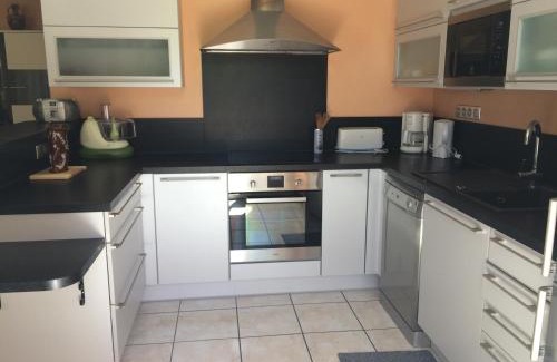 Rodez Apartment | T2 gîte de Laurette avec garage et parking privés