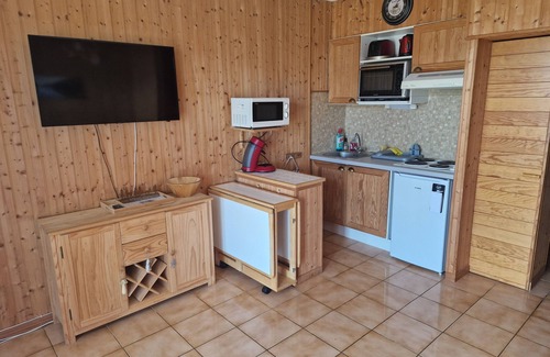 Les Angles Apartment | T2 lake view, near town center