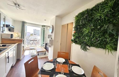 Guilhemery Apartment | T2 neuf - centre - Parking supp