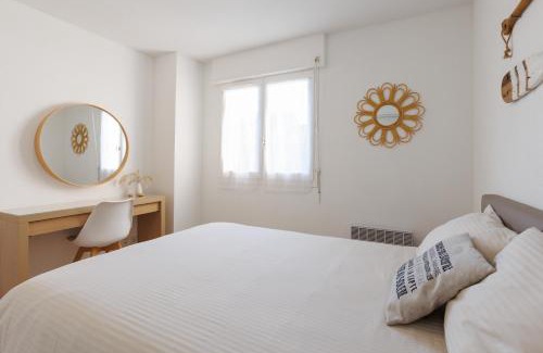 Giens Apartment | T3 avec terrasse, parking & piscine - Proche plages et randos - Le Mérou