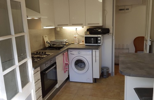 Toulon House | T3 ground floor at the foot of the hills and 10 minutes from the beaches