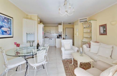 La Napoule Apartment | T3 in Mandelieu with Terrace AC Swimming Pool Tennis - BENAKEY