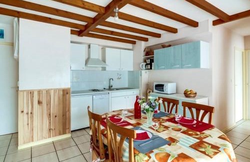 Esquieze-Sere Apartment | T3 lumineux avec jardin, 6 pers., Wi-Fi, parking, animaux admis - FR-1-402-1