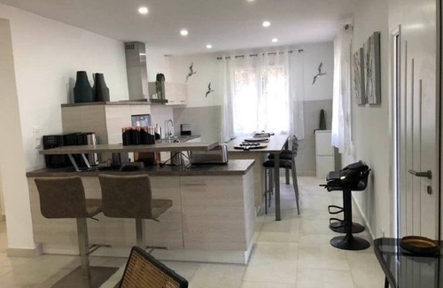 Calvi Villa | T4-3*-1st floor 100m2/Private garden 50 m2 BBQ/Transats beach 5 min by car