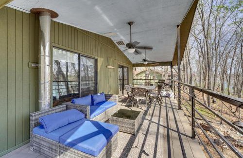 Golden House | Table Rock Lake Home with Lake Access and Views
