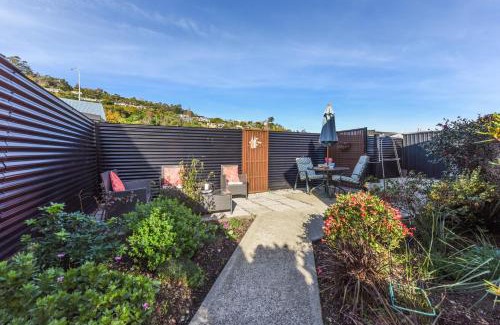 Tahunanui House | Tahunanui Shoreside - Nelson Holiday Home