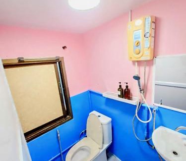 Ko Sichang House | Tai Note's Room