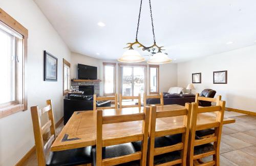 South Fork House | Take a break
