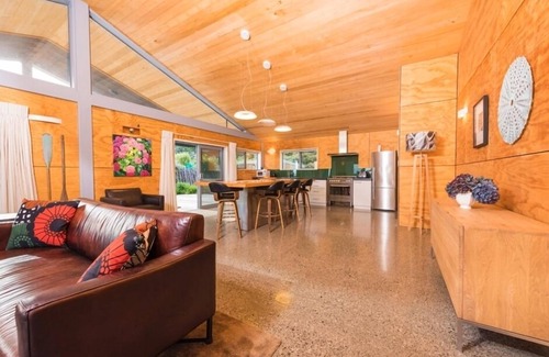 Punakaiki House | Takutai Beach House Punakaiki