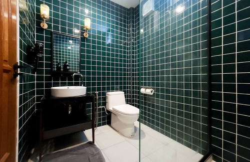 Talat Noi Hotel | Taladnoi Paint House