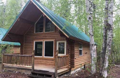 Talkeetna House | Talkeetna Log Cabin with Hot Tub Unit 1