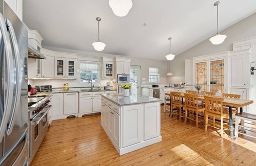 Woodstock House | Tall Pines Retreat, Dogs OK, 15 miles to LakePoint