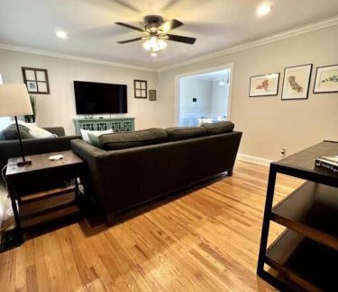 Harrisburg House | Talladega Nights to nearby Nascar ZMax CLT
