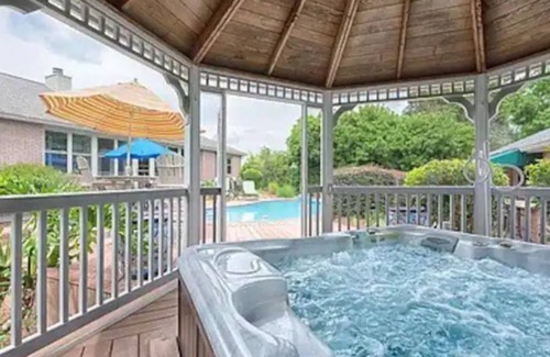 Tallahassee House | Tallahassee Pool Oasis w/ Hot Tub, minutes to FSU/FAMU