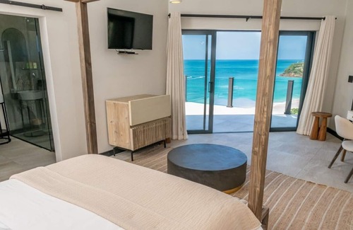 Fryes Beach House | Tamarind Hills Sunset Vistas - 2 Bedroom Ocean View Suite