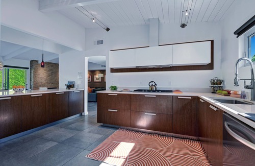 Vista Las Palmas House | Tangerine Twist - Stunning 5 Bedroom in the Upscale Las Palmas Area.