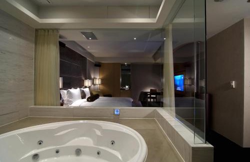 Xinyi Hotel | Tango Motel