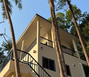 Baan Tai Apartment | Tanouy&Suite sea view