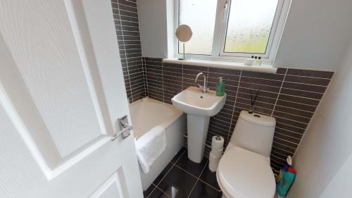 Witney House | Taphouse Avenue