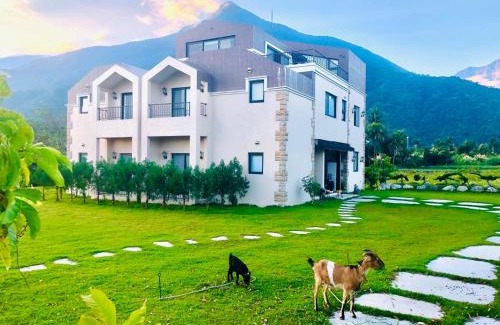 Xincheng House | Taroko Mountain View B&B