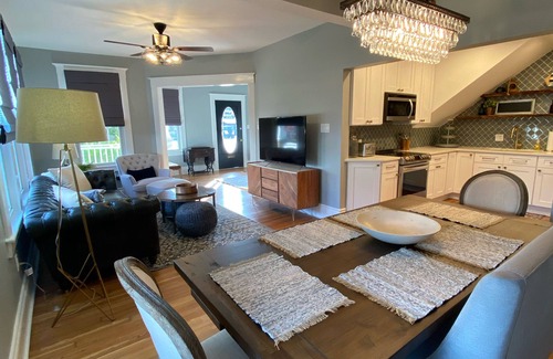 Tarpon Springs House | Tarpon House - Center Street