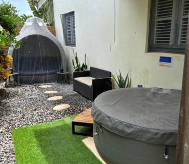 Tartane House | Tartane beach spa