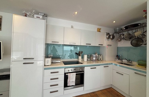 Homerton Apartment | Tasteful 1BD Townhouse in the Heart of Hackney