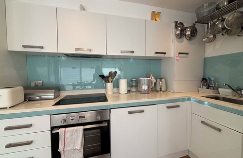 Homerton Apartment | Tasteful 1BD Townhouse in the Heart of Hackney
