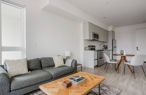 East Pasadena Apartment | Tasteful 1BR w/Gym & Elev, nr Dining & Bars, by Blueground