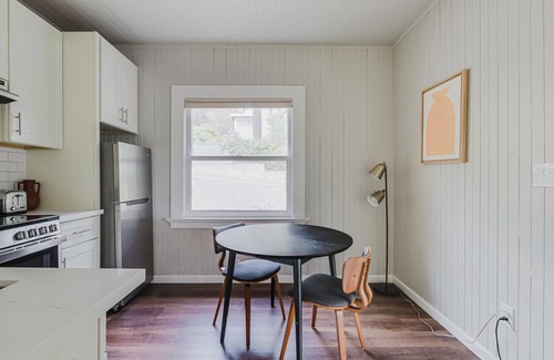 Los Gatos Apartment | Tasteful Los Gatos 1BR w/Parking & W/D, nr Shops, by Blueground