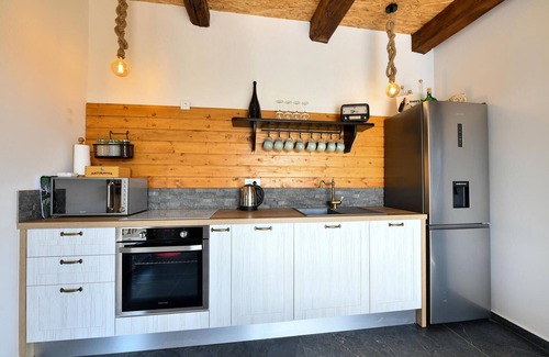 Gornja Stubica House | Tasteful property with many amenities and beautiful panoramic views of the countryside.