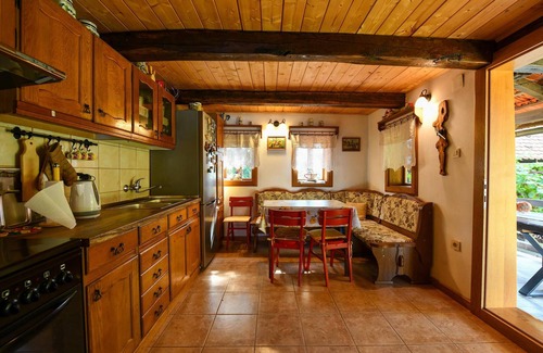 Gornja Stubica House | Tasteful property with many amenities and beautiful panoramic views of the countryside.