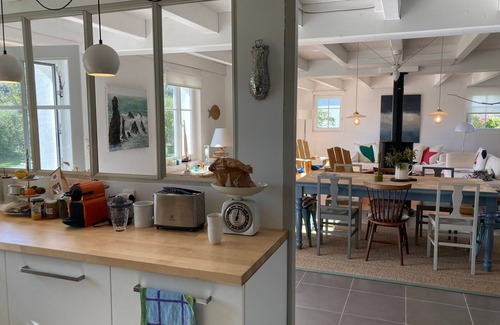 Locmaria House | Tastefully Decorated House Near Beach with Garden, Sleeps 8