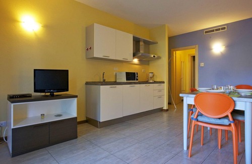 Cannobio Apartment | Tastefully furnished apartment in a small residence in a sunny location