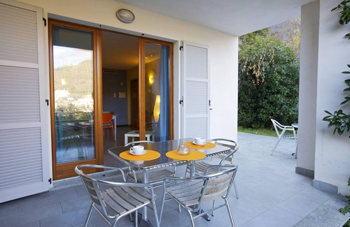Cannobio Apartment | Tastefully furnished apartment in a small residence in a sunny location